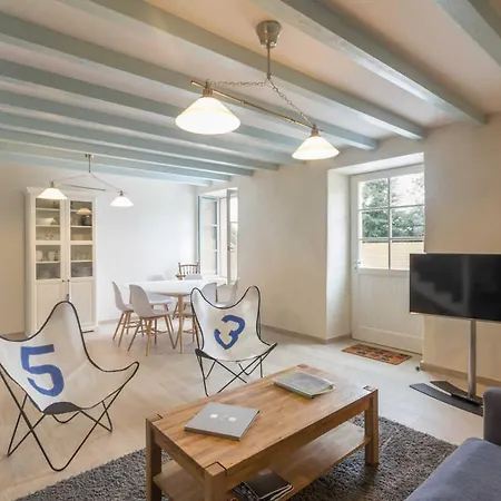 La Mesange Bleue Holiday home